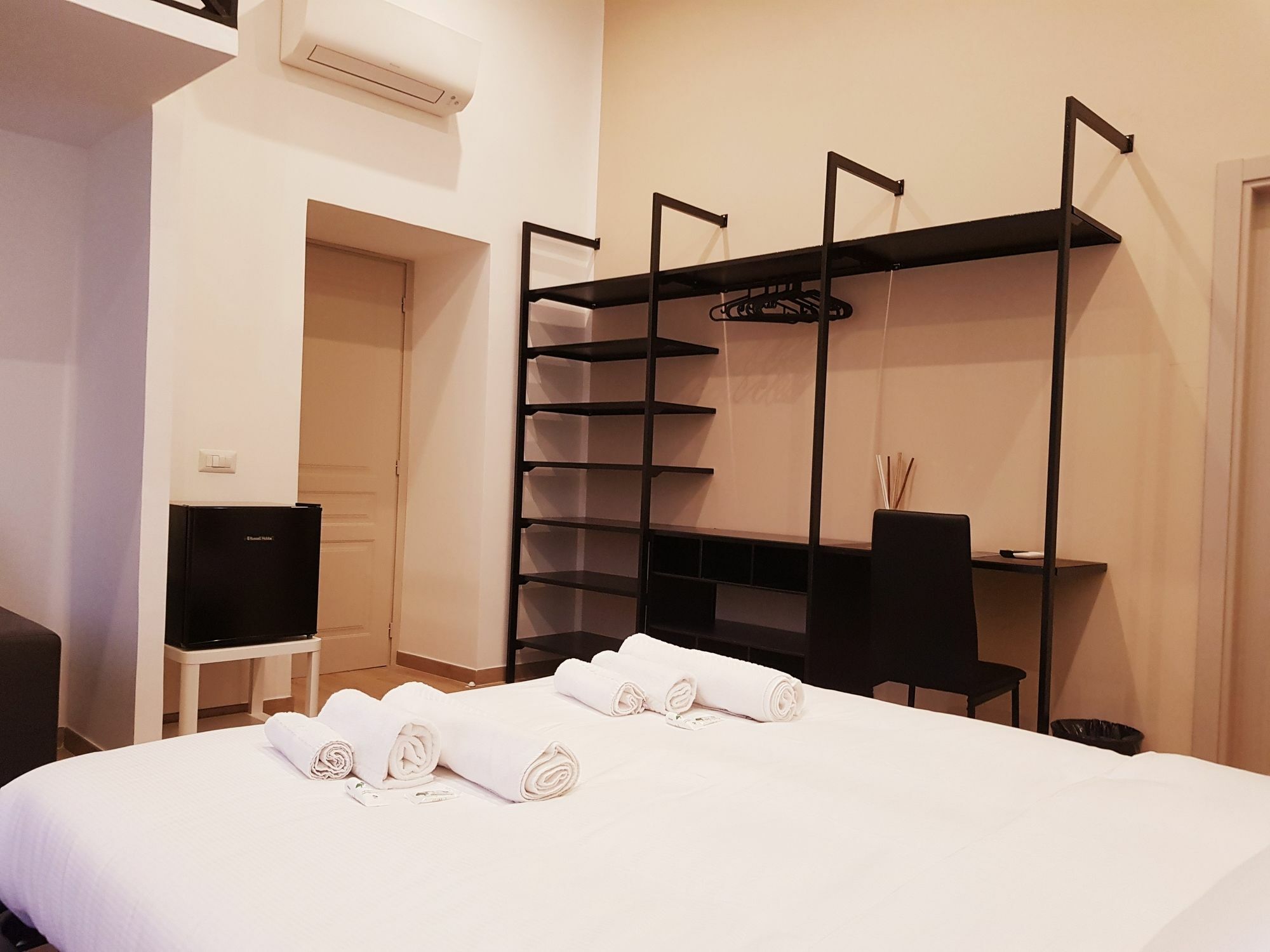 Cairoli Rooms Róma Kültér fotó